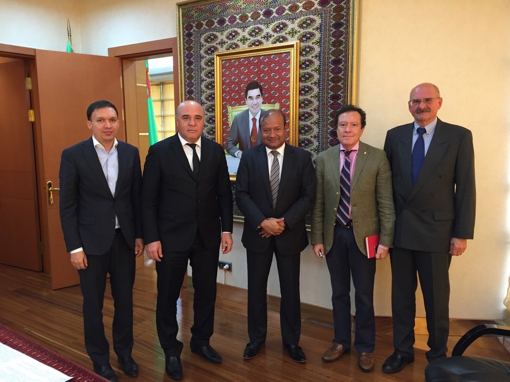 Meeting with senior Turkmen government officials